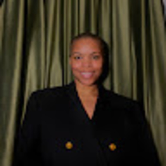 Meet your Posher, Arielle - Picture 1 of 1